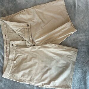 Rhône commuter short 33 waist 9in inseam khaki